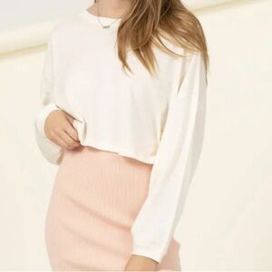 Double Zero Long Sleeve Cropped Knit Tee Size Spicy Small (DZ21F917)